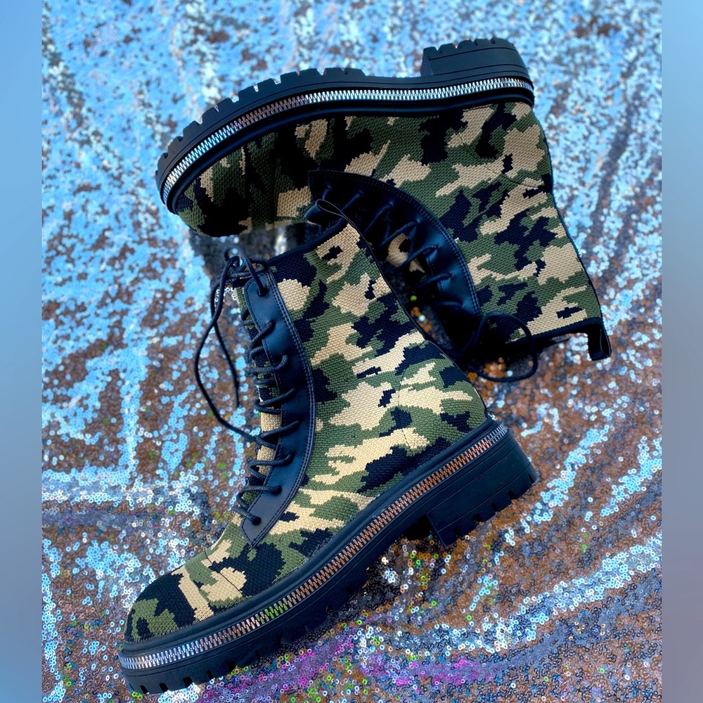Alexis Bendel camo ankle combat boots